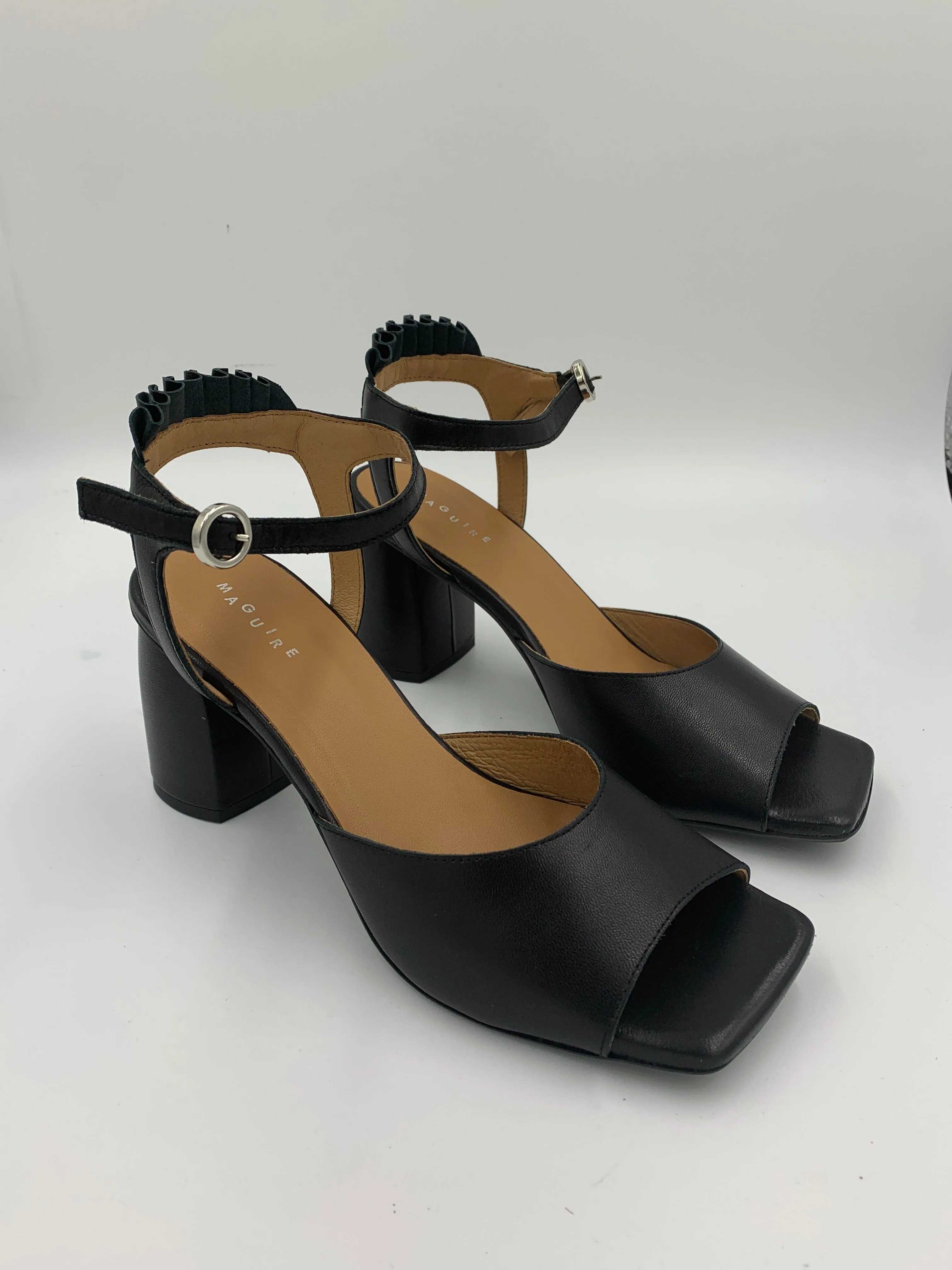 Imperfect Zamora Black Heel