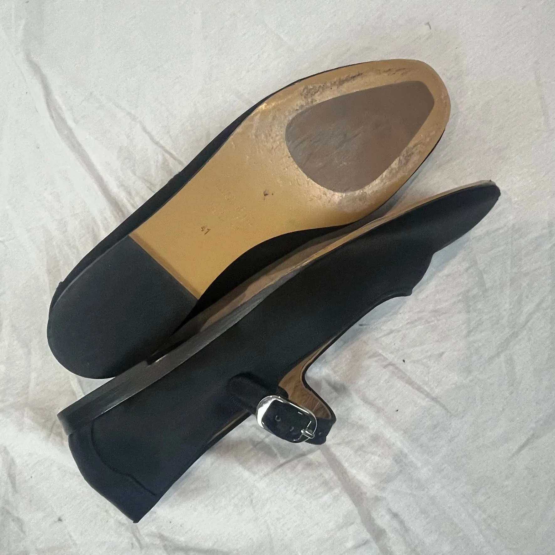 Le Monde Beryl 395 Black Silk Maryjane Flats 41