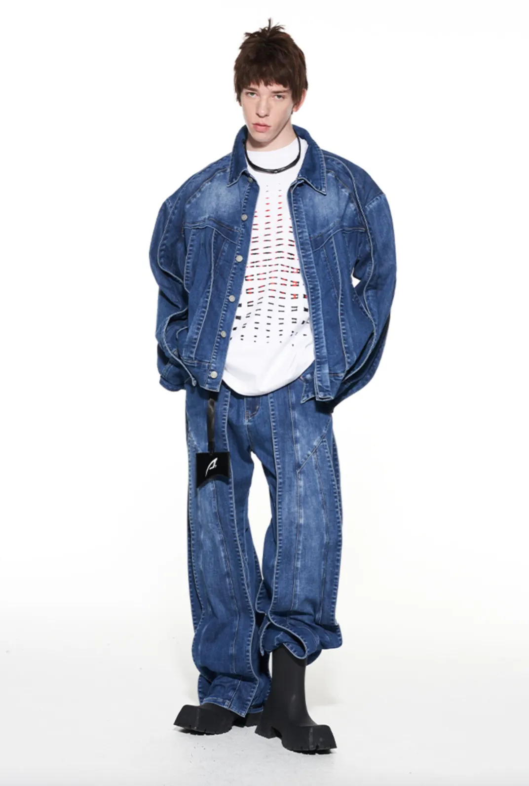 MULTI-LAYERED PANELS DENIM JACKET - BLUE